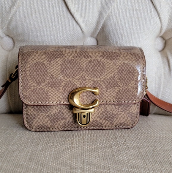 Coach Studio 12 Signature Canvas - Picture 5 of 14